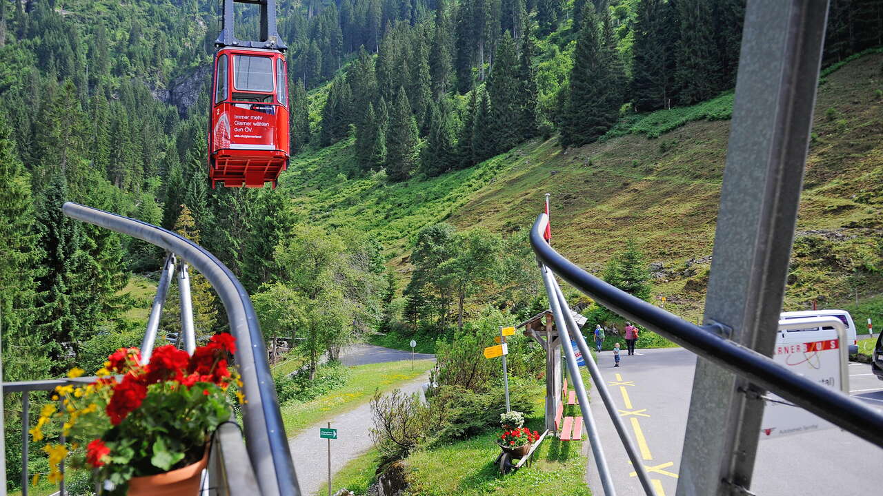Luftseilbahn Kies - Mettmen AG