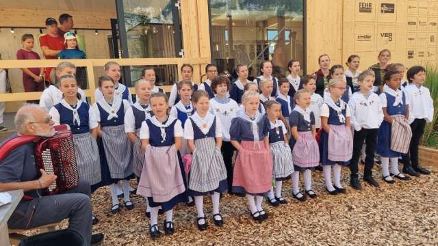 Konzert Landesplattenberg - Chinderjodelchörli Glarnerland & Chlytaler Oergeler